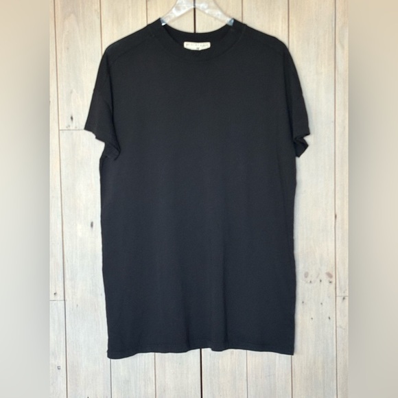 Electric & Rose Tops - Electric & Rose Classic Black Tee
